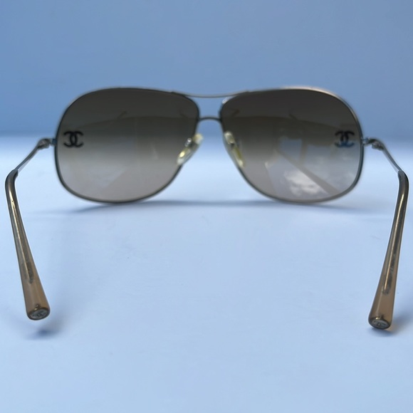 Authentic Vintage Chanel Gold Frame Sunglasses ~ 4132 - Picture 5 of 16